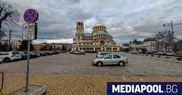От 1 декември парламентът няма да използва терена в близост