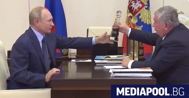 След като САЩ отказаха да одобрят продажбата на чуждестранните активи