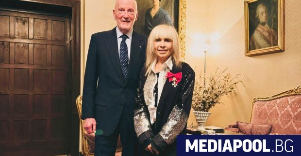 Цар Симеон II връчи на Лили Иванова специалния орден Дамски