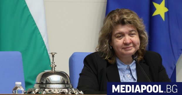 Бившата председателка на Народното събрание НС Наталия Киселова е трябвало