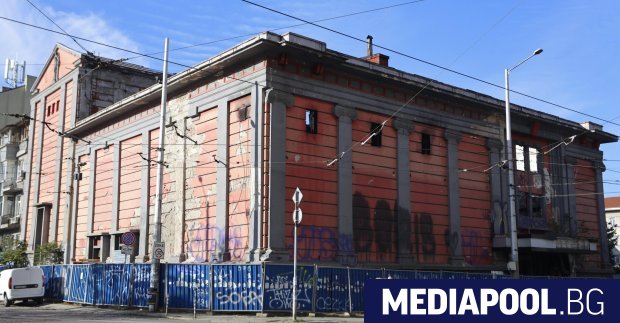 Започва реставрация на сградата на бившето кино Възраждане Това съобщи
