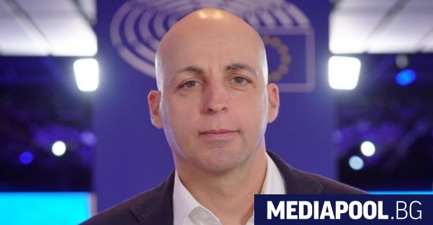 Журналистът Стоян Герогиев обяви че е напуснал bTV след решението