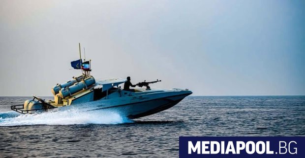 Иран е задържал чуждестранен петролен танкер близо до иранския остров