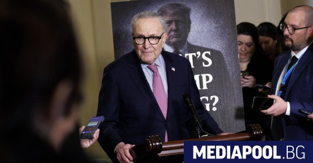 Лидерът на демократите в американския Сенат Чък Шумър разкритикува плановете