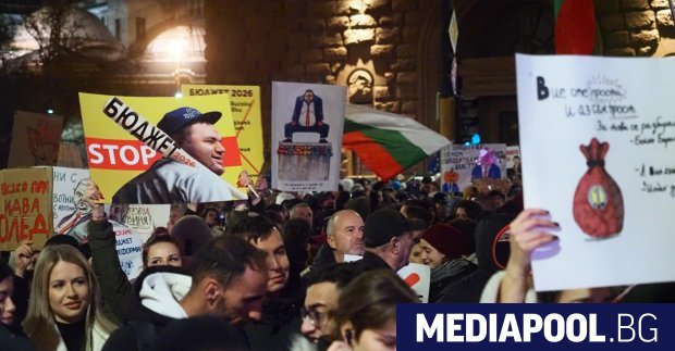 Оттеглянето на държавния бюджет безспорно е огромна победа за площада