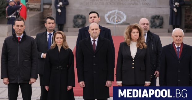 Президентът Румен Радев смята че има риск за България след