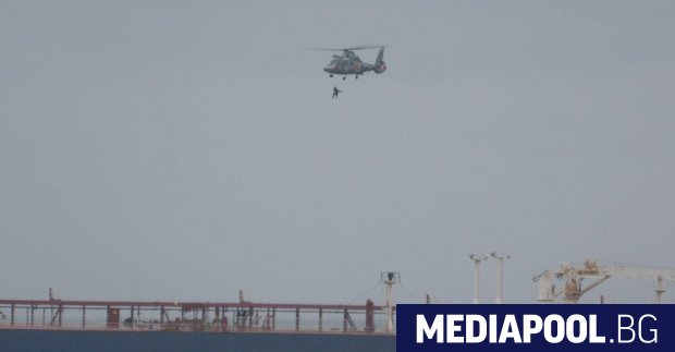 Поне още два хеликоптера са необходими на военноморската авиобаза Чайка