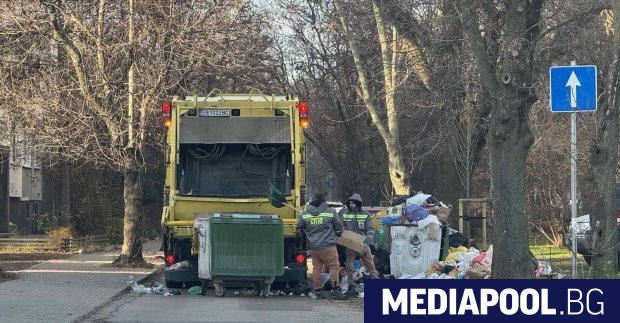 Части от София отново са заринати с боклуци а причините