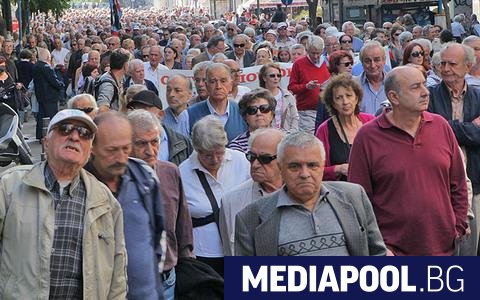 Населението на България е под 6 5 милиони души Това