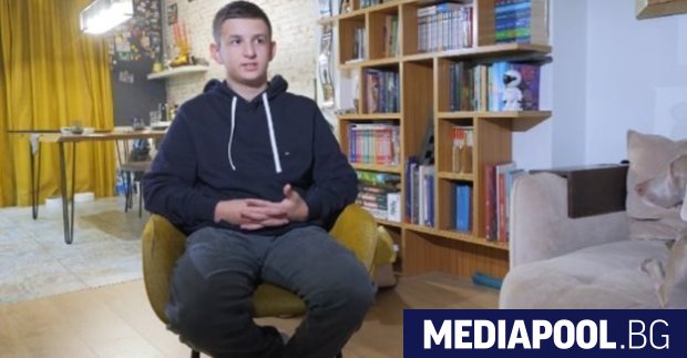 Синът на журналиста Милен Цветков – Боян в предаването на