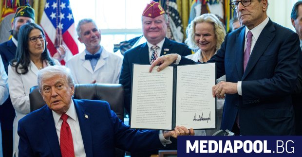 Американскията президент Доналд Тръмп подписа указ с който се предвижда