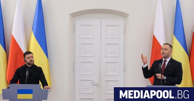 Полският президент националист Карол Навроцки упрекна украинците че не са