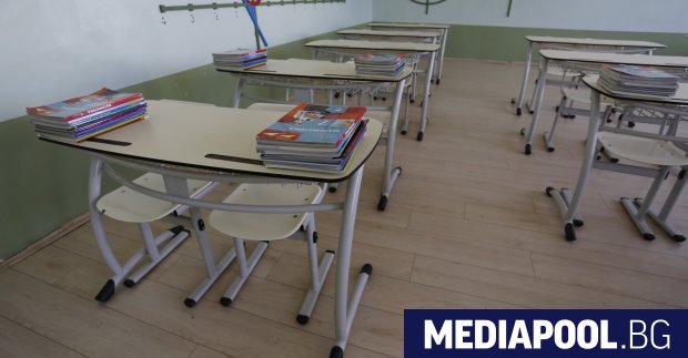 От понеделник сигнали на родители в социалните мрежи за извънредни