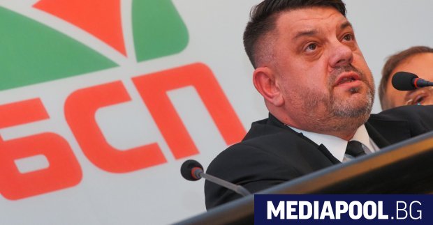 Председателят на БСП Атанас Зафиров похвали работата на министрите на