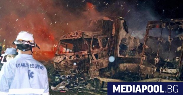 Една жена загина а 26 души бяха ранени в тежка