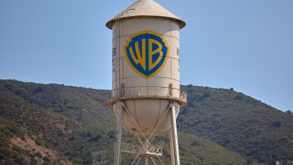 Warner Bros Discovery отхвърля враждебната оферта на Paramount за 108 млрд. долара