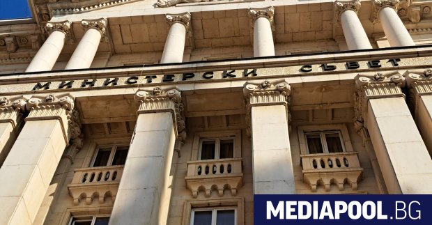 Президентът Илияна Йотова вече има петима измежду които да избира