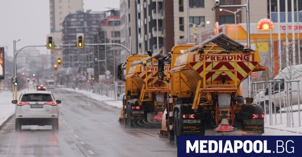 В неделя голяма част от страната осъмна с повече ила