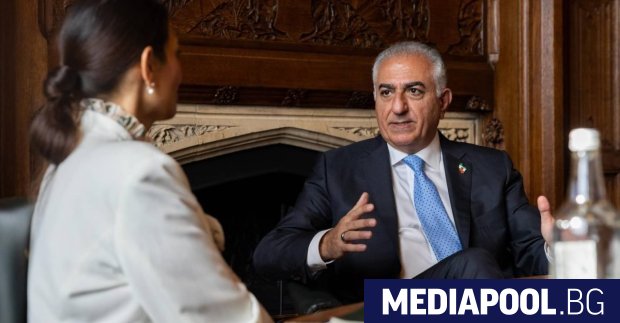 Нощта срещу 9 януари вече се превърна в историческа за