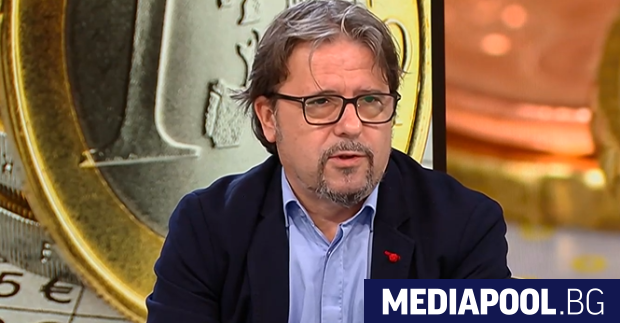 Приходната агенция е събрала през миналата година с близо 9