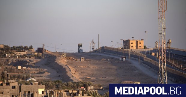 Израел отвори отново граничния пункт Рафах между Газа и Египет