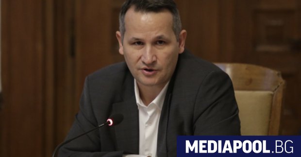 Четири извънпарламентарни партии обявиха в неделя плановете си да сформират