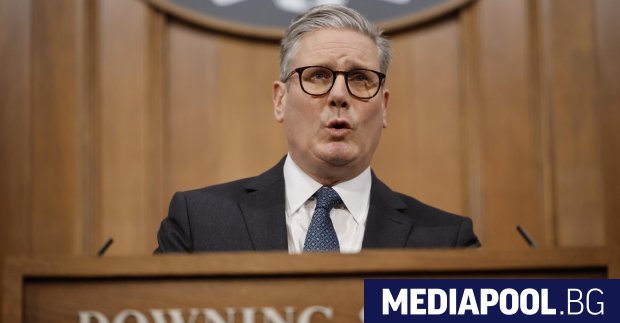 Близо седмица след на досиетата свързани с финансиста Джефри Епстийн