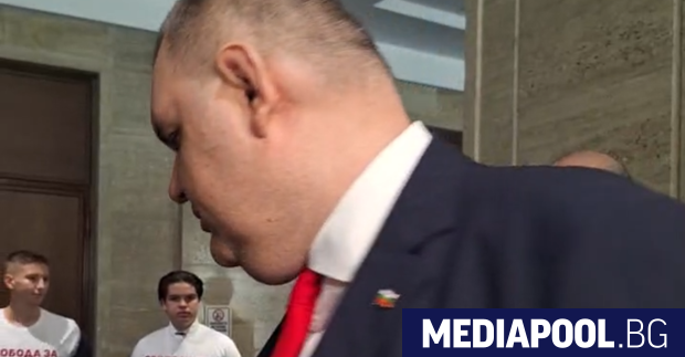 По сигнал на съпредседателите на Да България Ивайло Мирчев и