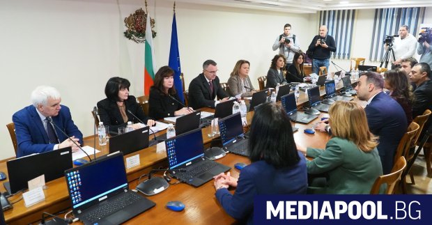 Комисия от членове на Висшия съдебен съвет ВСС и правосъдното