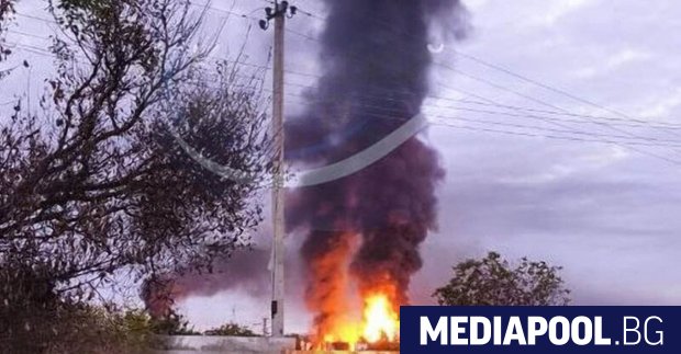 Украинска атака с безпилотен летателен апарат предизвика пожар в нефтохранилище