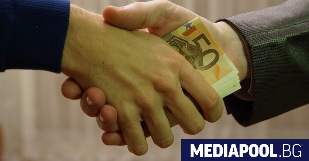 Двайсет години Горе долу толкова време мина от първите опити