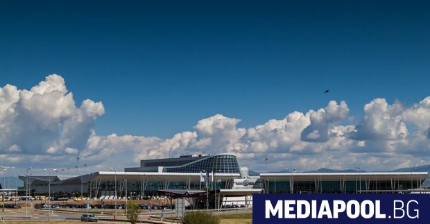 Концесионерът на летището в София СОФ Кънект все още не