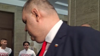 "Да, България": Образувано е дело по сигнал срещу Пеевски