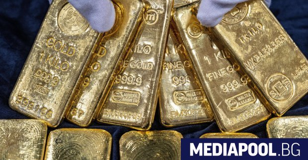 Цените на златото и среброто продължиха да се покачват в