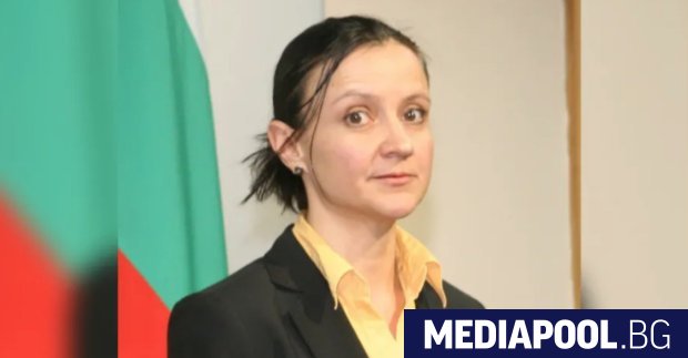   Ирена Младенова също е била част от властовия ешалон