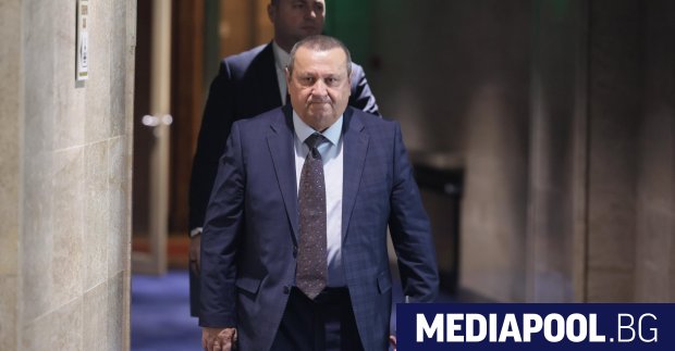 Хасан Адемов е предложението на бъдещия служебен премиер Андрей Гюров