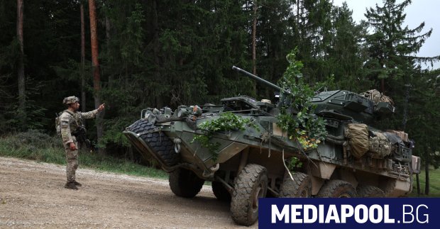 В събота у нас пристигнаха първите пет бойни машини Страйкър