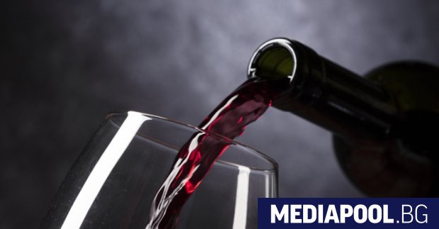 Нови етикети на бутилките скоро ще показват кое вино е