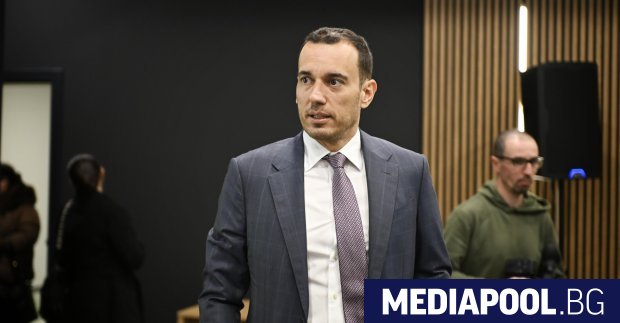 Столичният кмет Васил Терзиев и бившият екоминистър Борислав Сандов обявиха