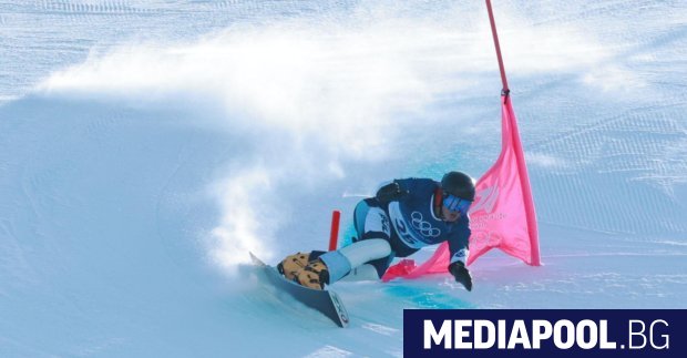 Българските сноубордисти Тервел Замфиров Радослав Янков и Малена Замфирова се