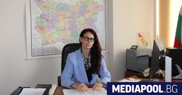 Служебният министър на регионалното развитие и благоустройството Ангелина Бонева подаде