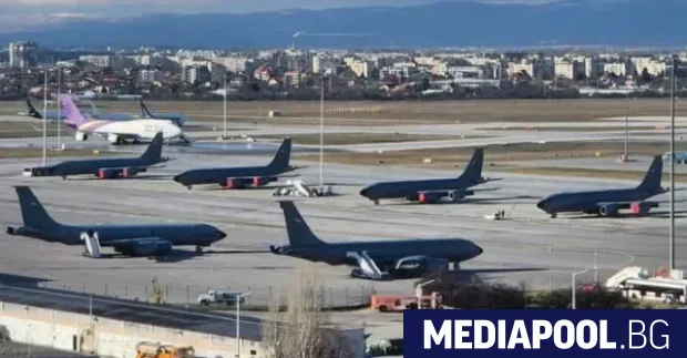 На летището в София са разположени няколко американски военни самолета