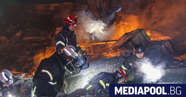 Тристранните преговори между делегации от Русия Украйна и Съединените щати