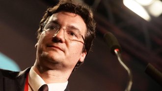 Крум Зарков за БСП: Фокусът трябва да бъде не "за кого", а "защо"