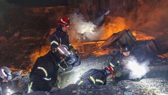 Русия ознаменува поредните "преговори за мир" с почти 400 дрона и 30 ракети срещу Украйна