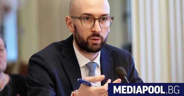 Правителството обмисля да не увеличава тол таксите за превозни средства