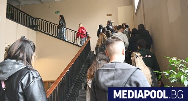 Студентите ще плащат средно по 545 евро годишни такси в