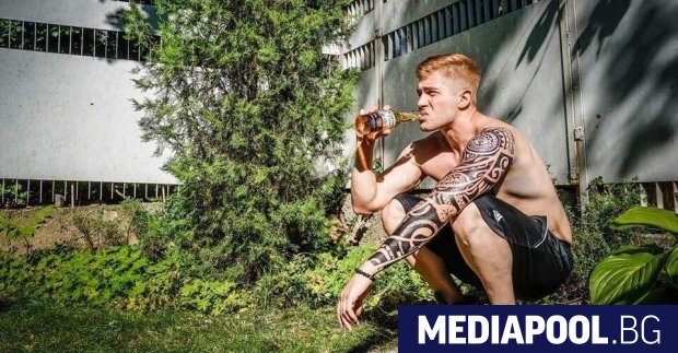 Щедрото финансиране за музикалните проекти на актьора Иво Аръков се