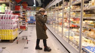 Войната в Иран предизвиква световен недостиг на торове и опасност от поскъпване на храните