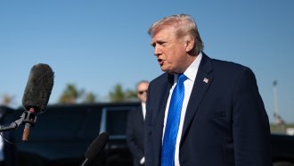 Тръмп призова страните да купуват американски петрол или да си набавят сами през Ормузкия проток